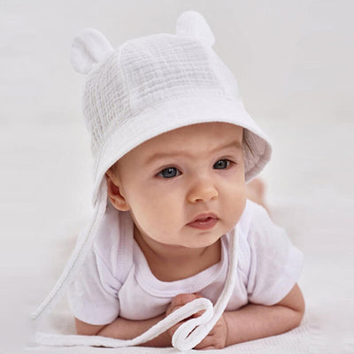 Bob Bébé 1 Mois sur la tête d'un bébé